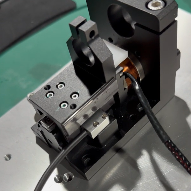 Mini incremental magnetic encoder